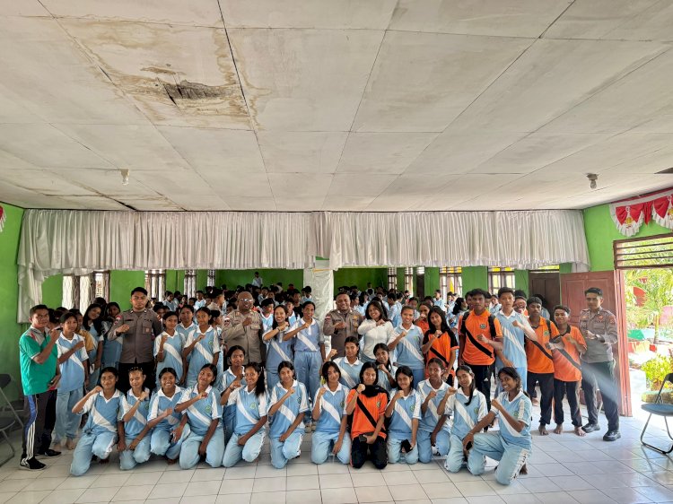 Polres Malaka Sosialisasikan Bimlat di SMA Sinar Pancasila Betun, Dorong Pelajar Siapkan Diri Sejak Dini