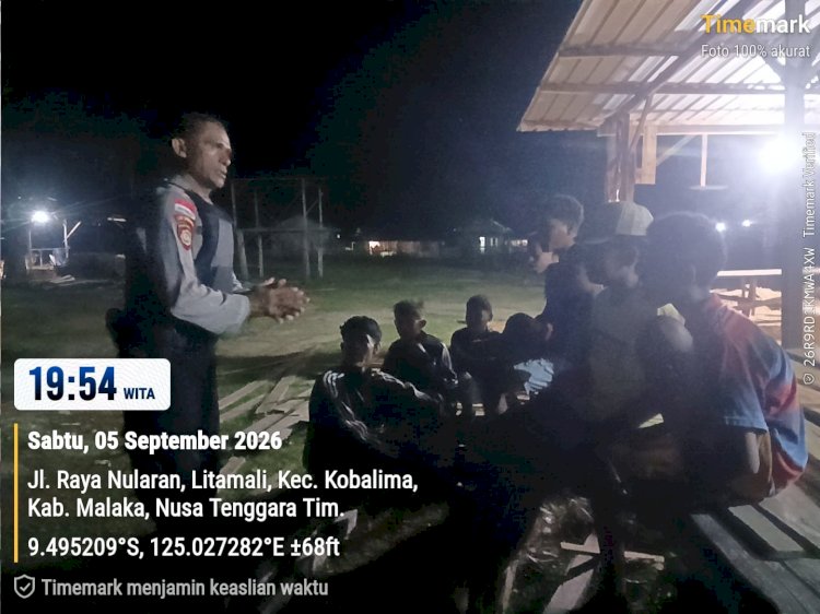 Patroli Malam Polsek Kobalima, Polisi Hadir di Tengah Masyarakat Jaga Situasi Tetap Kondusif