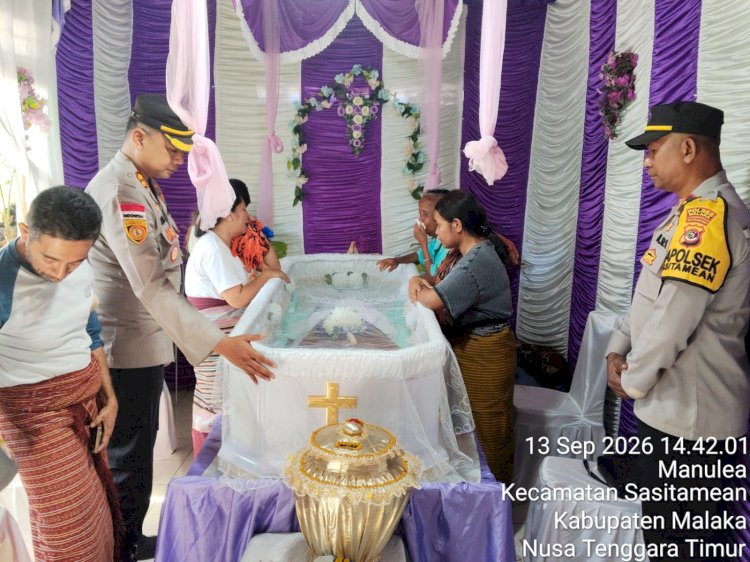 Kapolres Malaka Hadir di Rumah Duka, Sampaikan Belasungkawa dan Penguatan bagi Keluarga