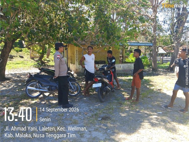 Siang Hari Polisi Tetap Hadir, Polsek Weliman Pantau Wilayah dan Edukasi Warga