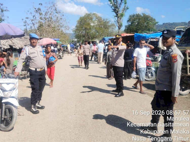 Hari Pasar Kaputu, Polisi Hadir Jaga Kenyamanan dan Ketertiban Warga