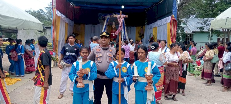 Polsek Malaka Timur Pastikan Perarakan Ina Maria Na’i Feto Berjalan Lancar dan Kondusif