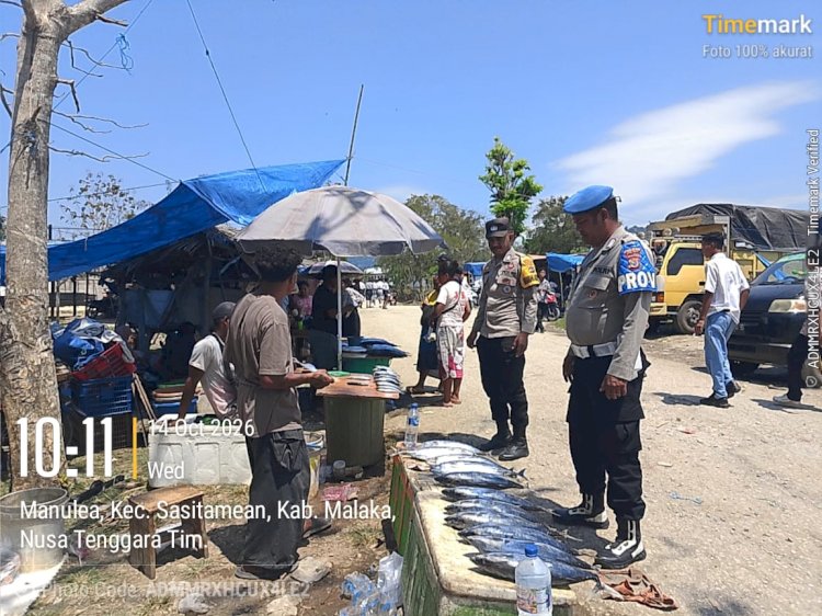 Cegah Curanmor di Tengah Keramaian Pasar, Polsek Sasitamean Hadir Beri Rasa Aman bagi Warga