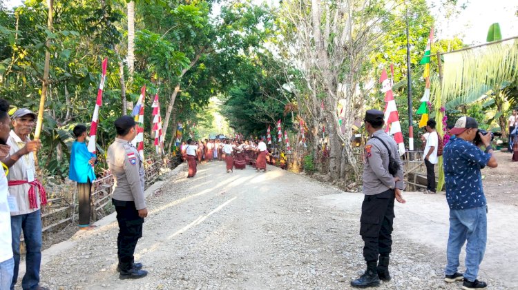 Pengawalan Humanis Polsek Malaka Timur, Pastikan Misa Syukur 25 Tahun Imamat Berlangsung Aman dan Khidmat