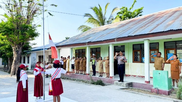 Polisi Peduli Pendidikan, Kapolres Malaka Pimpin Upacara di SDI Betun Kota, Tanamkan Disiplin dan Semangat Meraih Cita-Cita